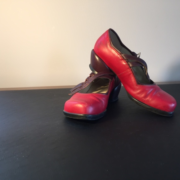 Fluevog Margie Mary Janes 6 - Picture 5 of 9